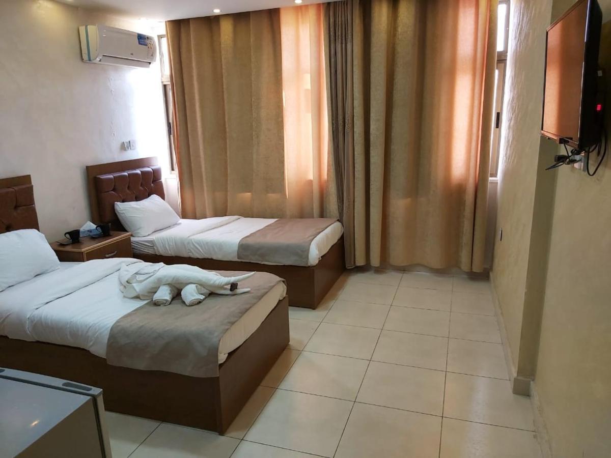 Zuwwar Aqaba Hotel Luaran gambar